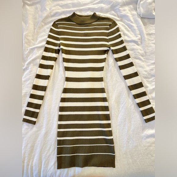Abercrombie & Fitch Green Striped Sweater Dress Size XXS - Picture 1 of 3